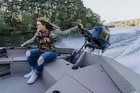 Moteur Hors-Bord 40 Cv Tohatsu Arbre Long, Démarrage Electrique, Barre Franche Multifonctions, Relevage Electrique – Image 5